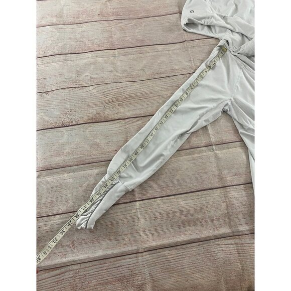 Lululemon Athletica Women's White Light Hooded Pullover - 12 - Picture 7 of 12